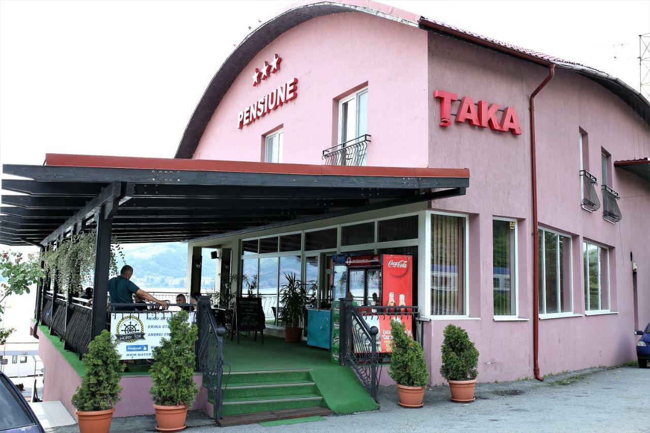Pensiunea Taka Оршова Экстерьер фото